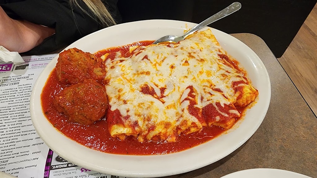 Zappitellis Pizza, Pasta & Parm | 9570 Mentor Ave, Mentor, OH 44060, USA | Phone: (440) 352-1185