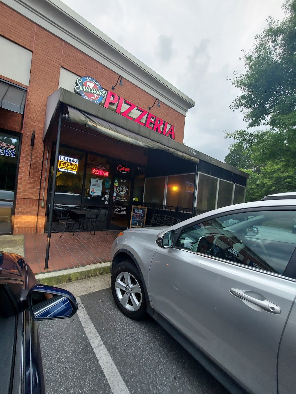 Siracusas NY Pizzeria | 5350 United Dr SE #106, Smyrna, GA 30082, USA | Phone: (770) 432-7454