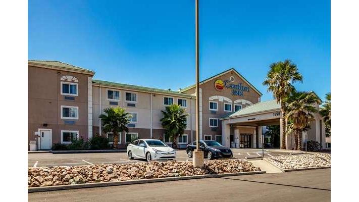 Comfort Inn | 1560 W Grant Rd, Tucson, AZ 85745, USA | Phone: (520) 613-2510