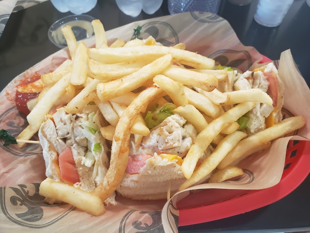 Yums | 3059 LA-1, Grand Isle, LA 70358, USA | Phone: (985) 787-2995