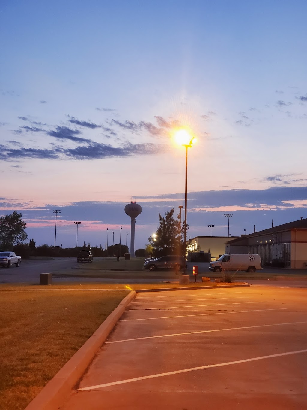 Chicken Express | 1000 W Danforth Rd, Edmond, OK 73003 | Phone: (405) 285-2425