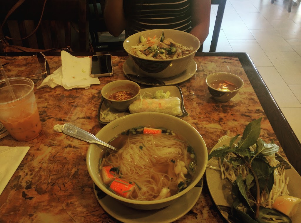 Pho Mely | 14351 Clark Ave, Bellflower, CA 90706, USA | Phone: (562) 920-0224