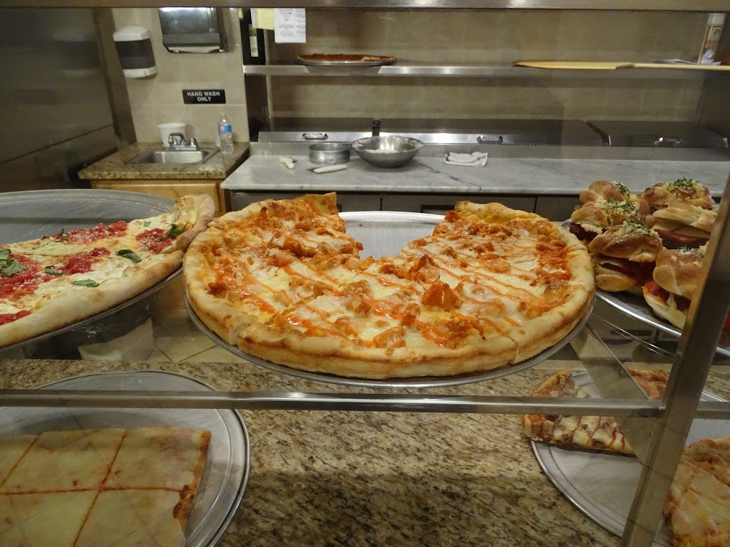 Calabria Pizza | 239 Kinderkamack Rd, Oradell, NJ 07649, USA | Phone: (201) 523-9228