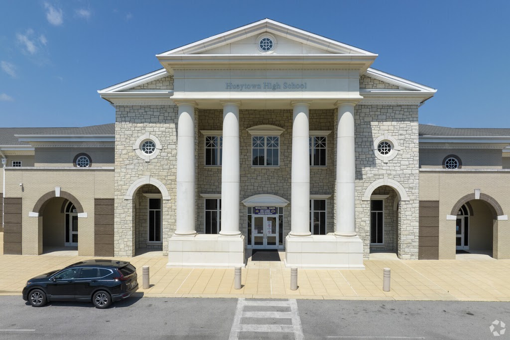 Hueytown High School | 4881 15th Street Rd, Hueytown, AL 35023, USA | Phone: (205) 379-4150
