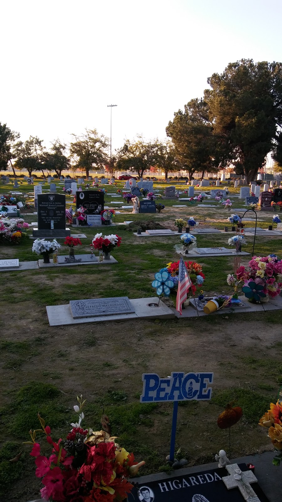 Golden Sunset Memorial Park | 310 S Goldenrod Ave, Kerman, CA 93630, USA | Phone: (559) 846-9225