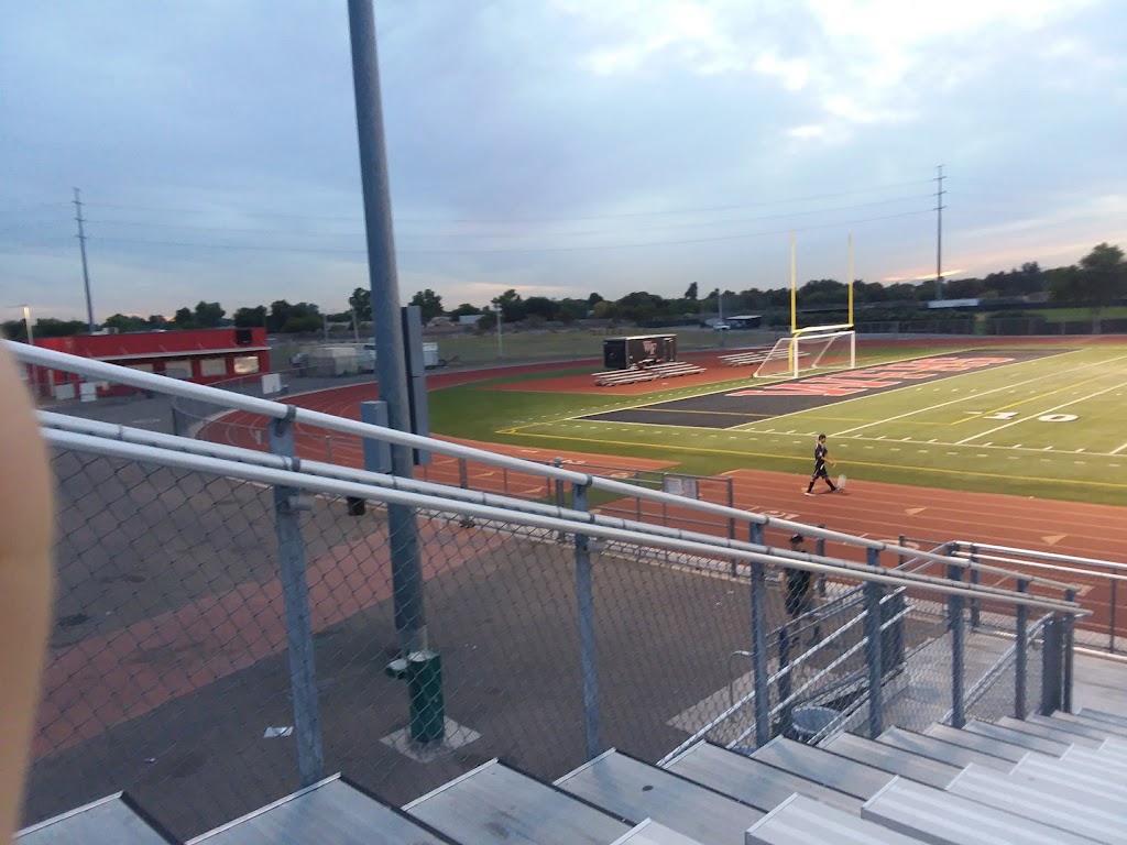 Williams Field High School | 2076 S Higley Rd, Gilbert, AZ 85295, USA | Phone: (480) 279-8000