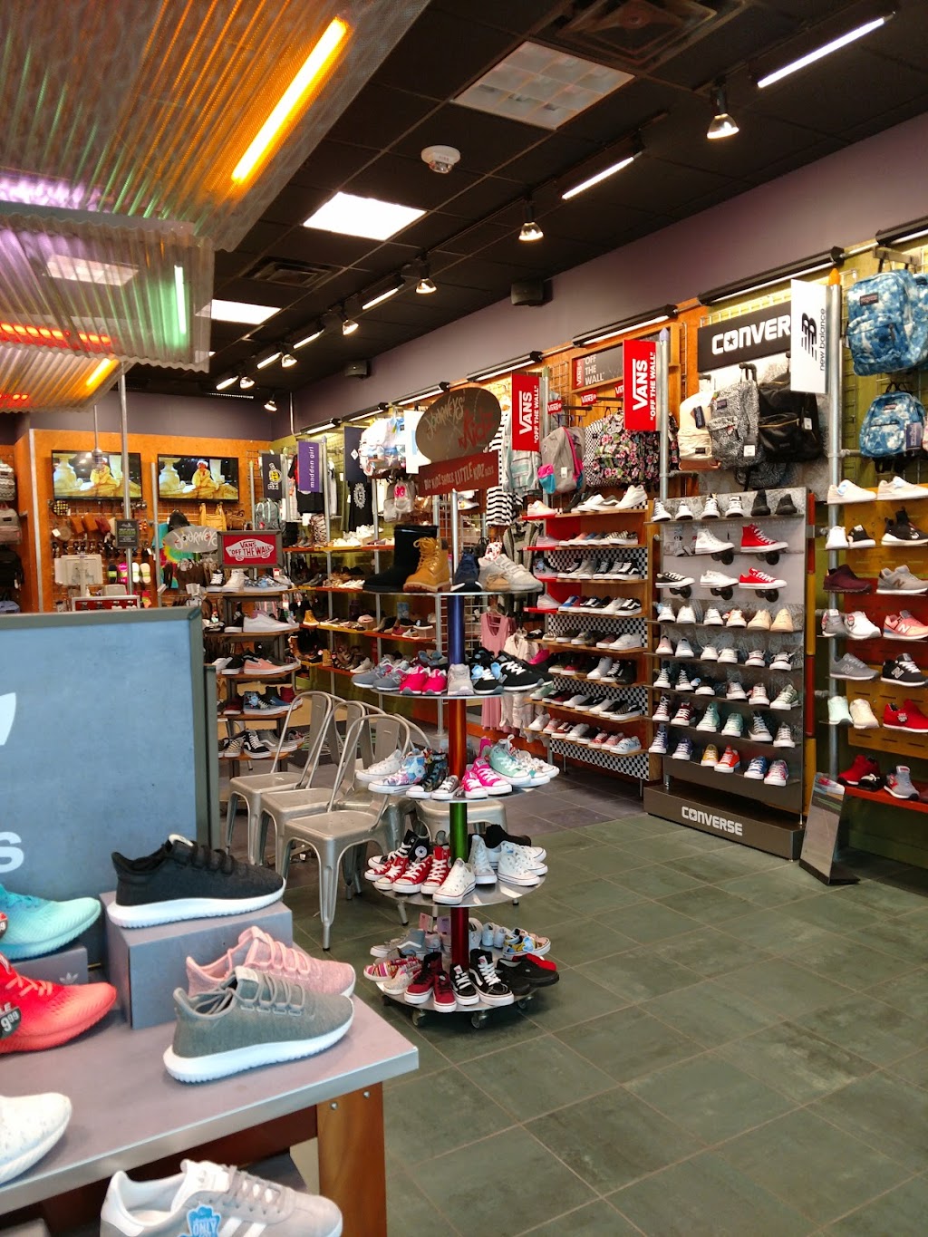 Journeys | 140 University Town Center Dr, Sarasota, FL 34243, USA | Phone: (941) 702-9665