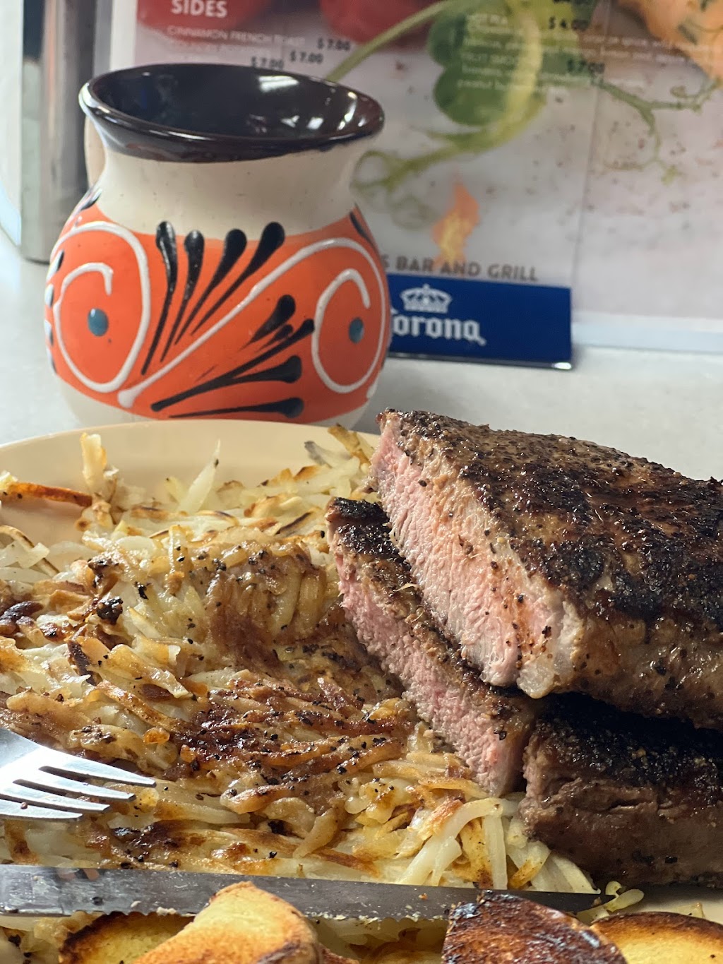 Lucas Bar & Restaurant | 4126 Monterey Hwy, San Jose, CA 95111, USA | Phone: (408) 794-5178