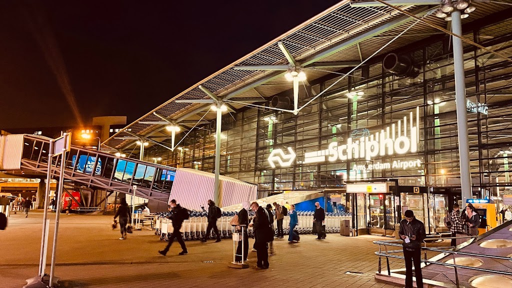 Amsterdam Airport Schiphol | 1118 CP Schiphol, Netherlands | Phone: 020 794 0800