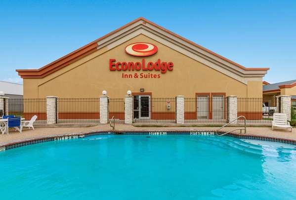 Econo Lodge Inn & Suites Bridgeport | 905 US-380, Bridgeport, TX 76426, USA | Phone: (940) 683-1790