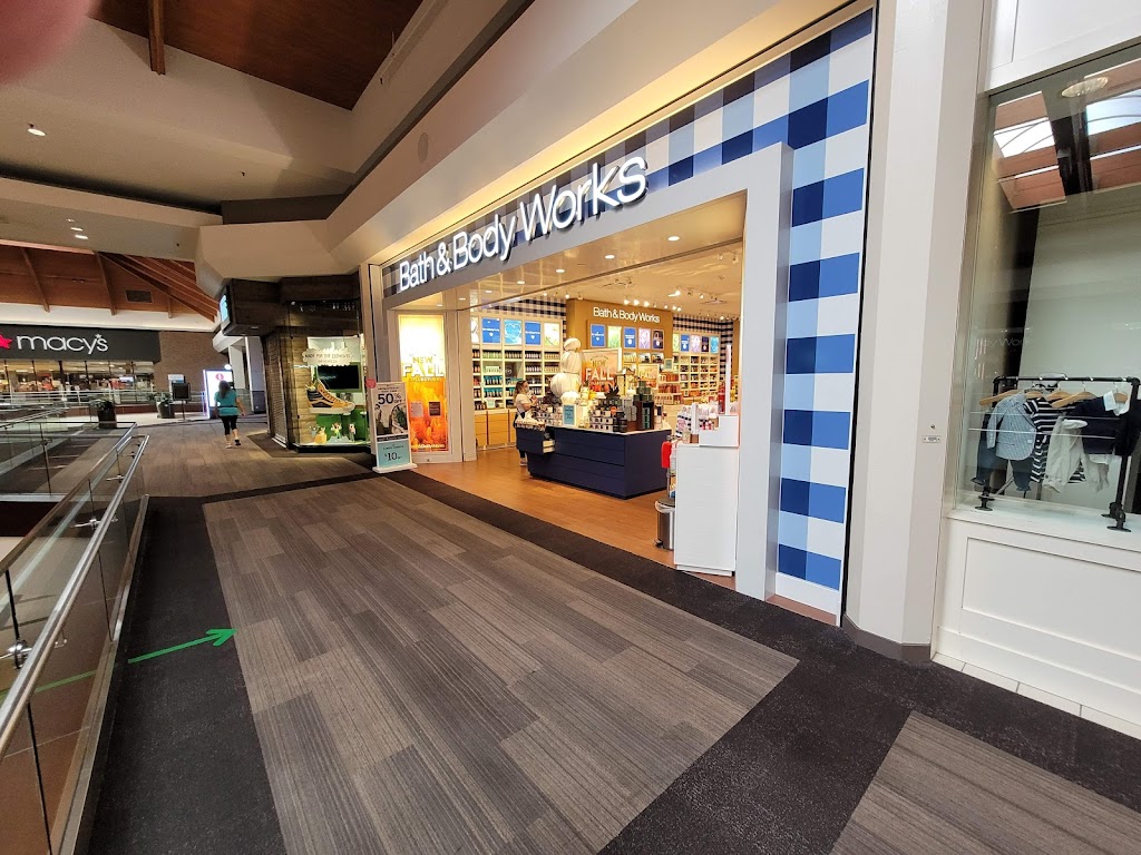 Bath & Body Works | 2054 Brea Mall, Brea, CA 92821, USA | Phone: (714) 256-4185