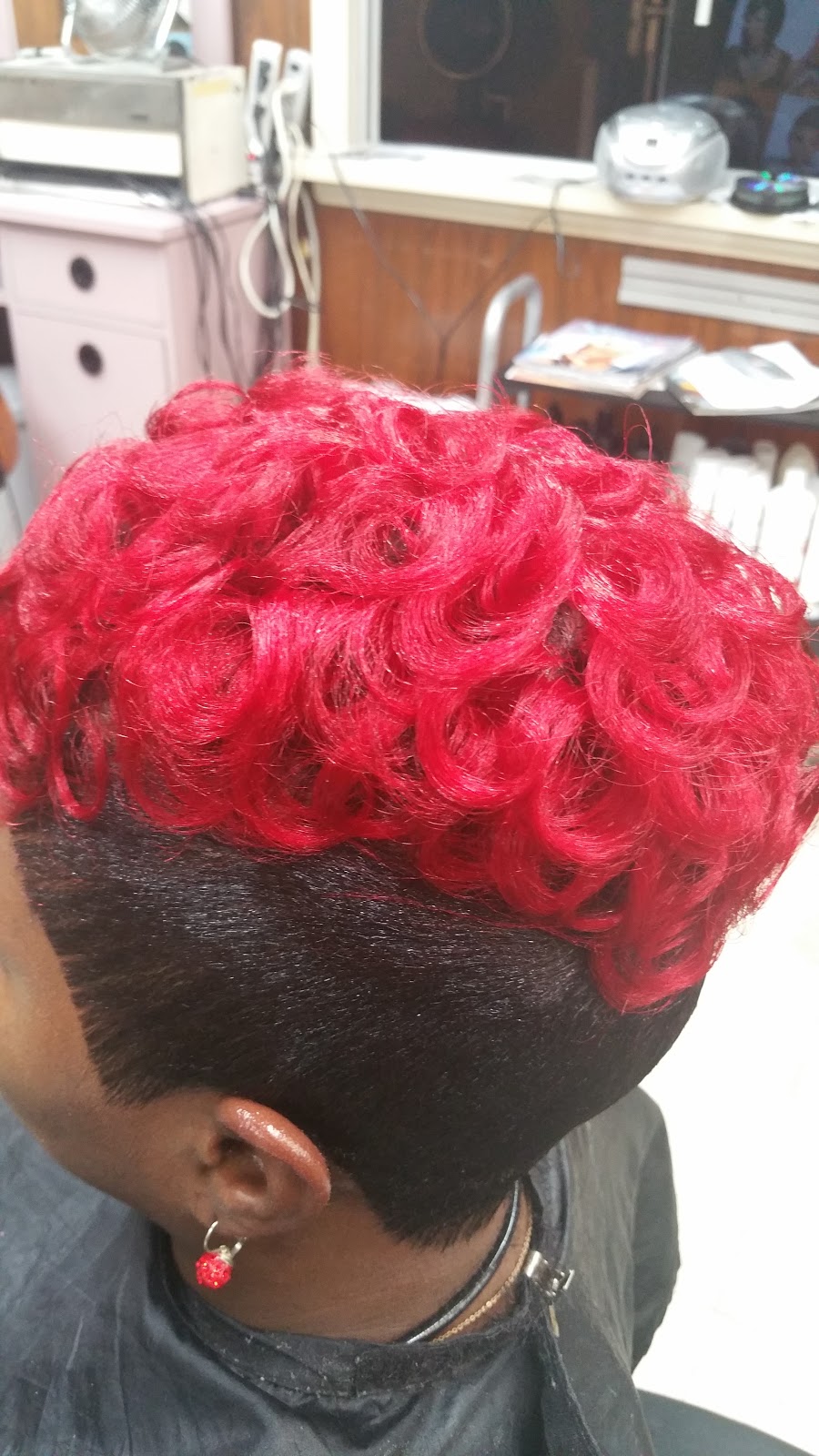 Out 2 Shine Hair Design | 3688 N Watkins St, Memphis, TN 38127 | Phone: (901) 859-6011