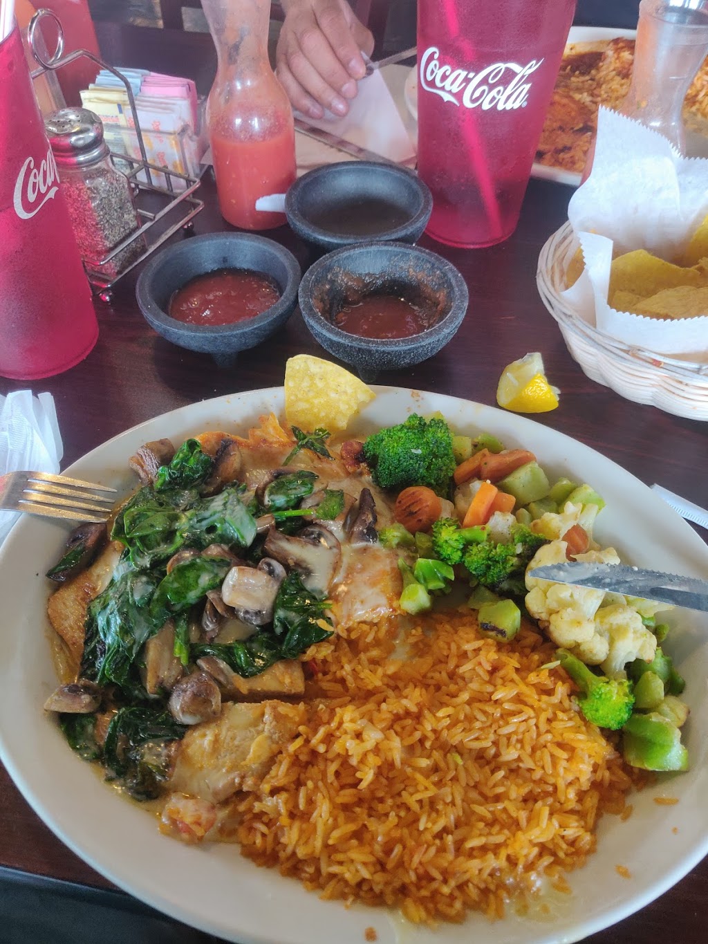 El Nopal | 2365 Landmark Way NE, Corydon, IN 47112, USA | Phone: (812) 738-0300