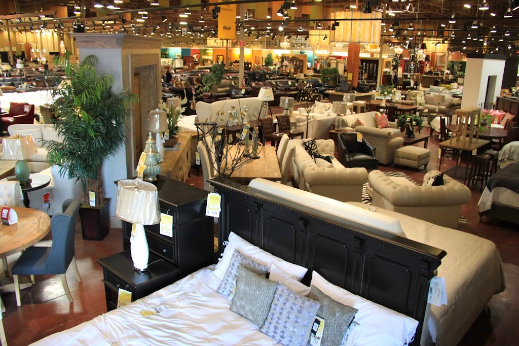 The Dump Furniture Outlet | 1345 W Elliot Rd, Tempe, AZ 85284, USA | Phone: (480) 403-9800