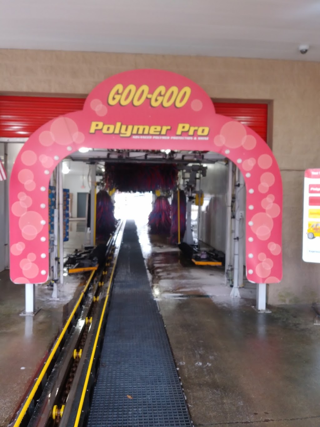 GooGoo Express Car Wash | 2888 Allison-Bonnett Memorial Dr, Bessemer, AL 35023, USA | Phone: (659) 348-2581