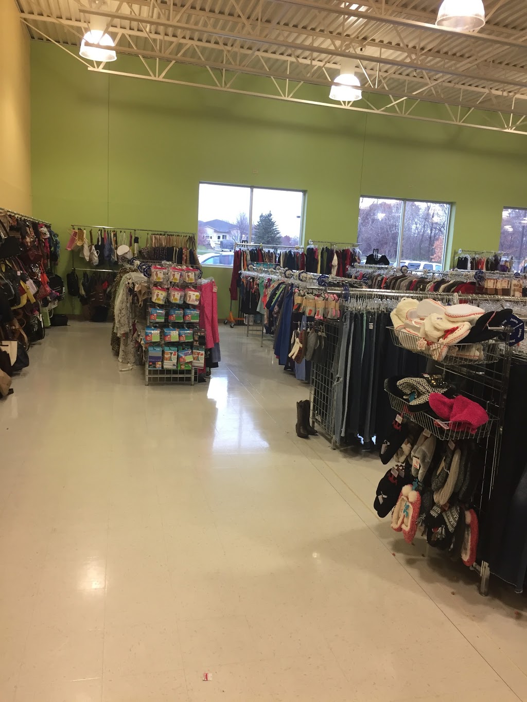 Goodwill - Lakeville | 17625 Kenrick Ave, Lakeville, MN 55044, USA | Phone: (952) 435-7050