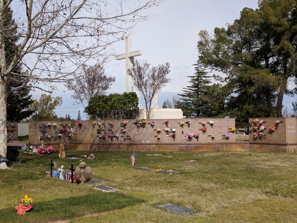 Calvary Cemetery and Funeral Center | 7101 Verner Ave, Citrus Heights, CA 95621, USA | Phone: (916) 726-1232