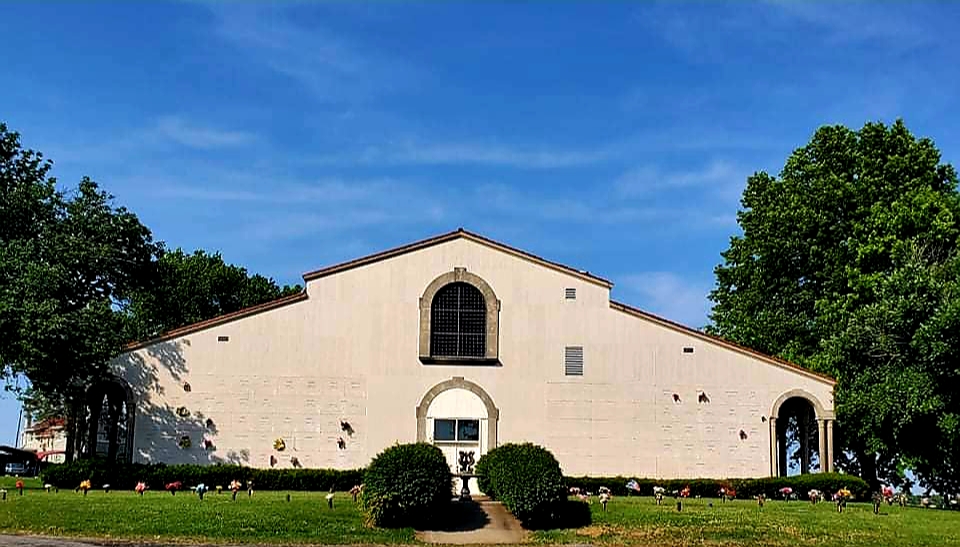 Highland Park Funeral Home and Crematory | 4101 State Ave, Kansas City, KS 66102, USA | Phone: (913) 371-0699