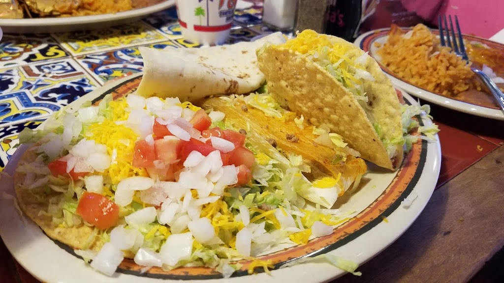 Rosas Café & Tortilla Factory | 2711 TX-121, Euless, TX 76039, USA | Phone: (817) 283-4600