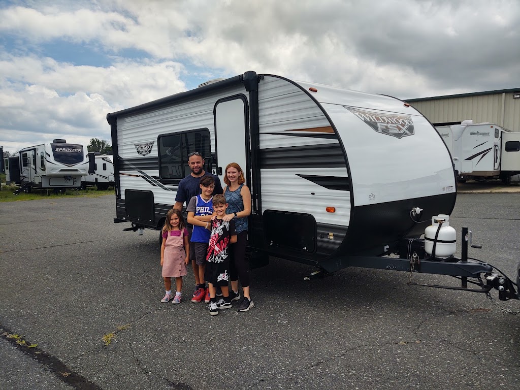 Hitch RV - Boyertown PA | 890 Swinehart Rd, Boyertown, PA 19512, USA | Phone: (484) 415-7631