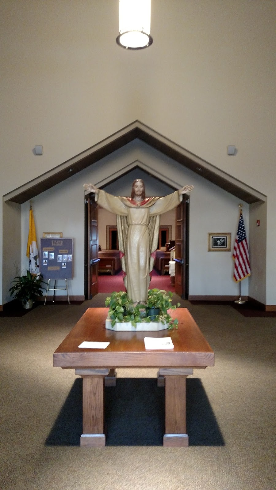 Catholic Church of the Resurrection | 4910 N Woodlawn St, Bel Aire, KS 67220, USA | Phone: (316) 744-2776