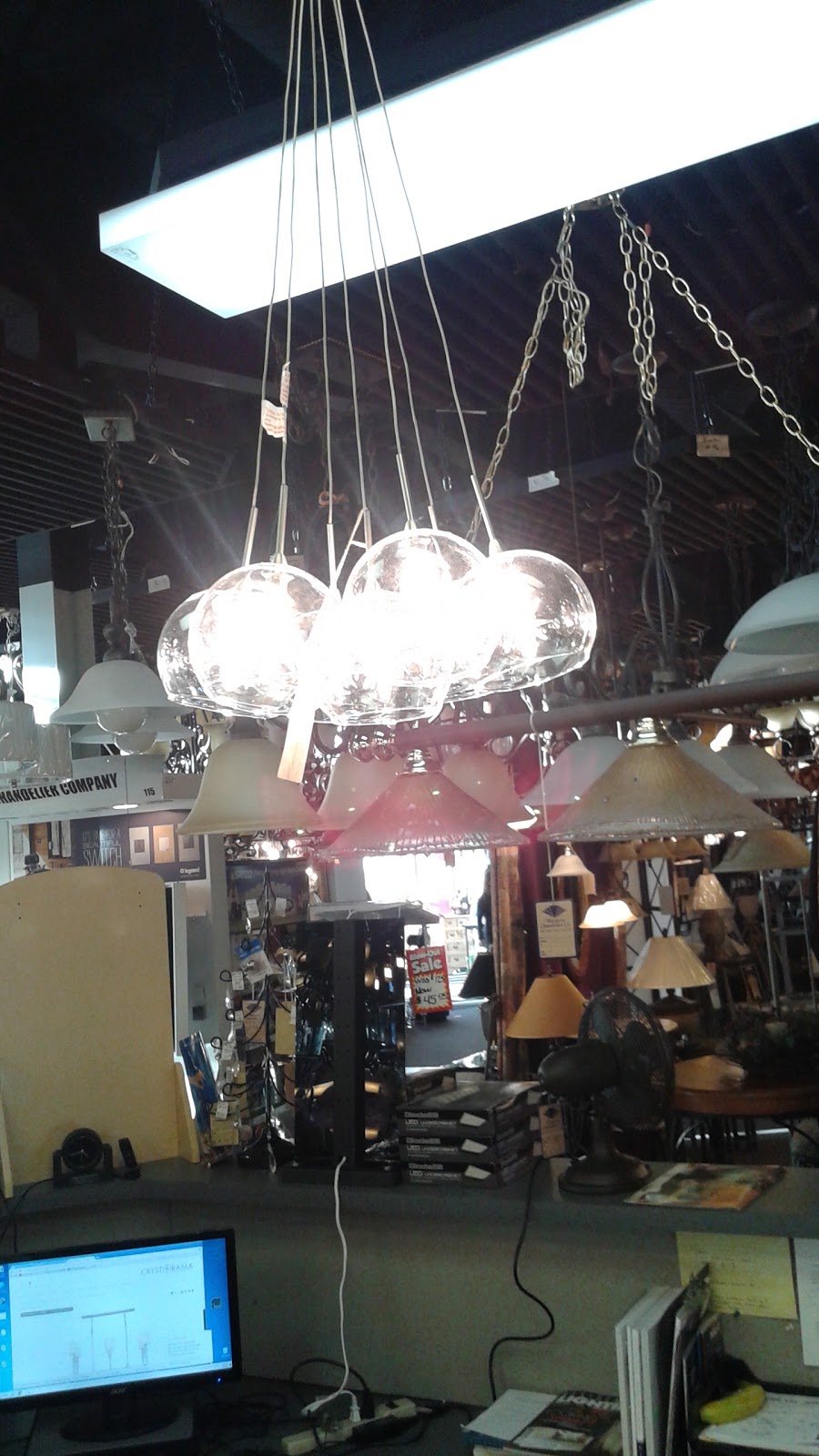 Western Chandelier Co | 14975 Metcalf Ave, Overland Park, KS 66223, USA | Phone: (913) 685-2000