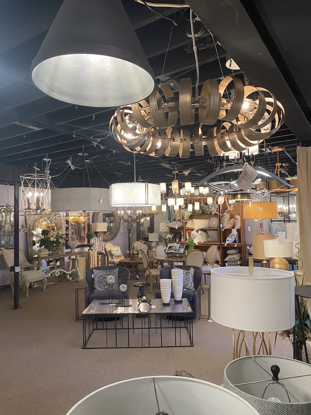 Bee Ridge Lighting | 3909 Bee Ridge Rd, Sarasota, FL 34233, USA | Phone: (941) 922-2626