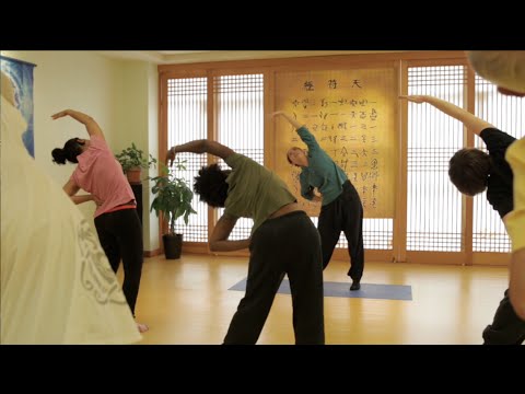 Body & Brain Yoga Tai Chi | 830 6th Ave Fl 3, New York, NY 10001 | Phone: (212) 691-7799
