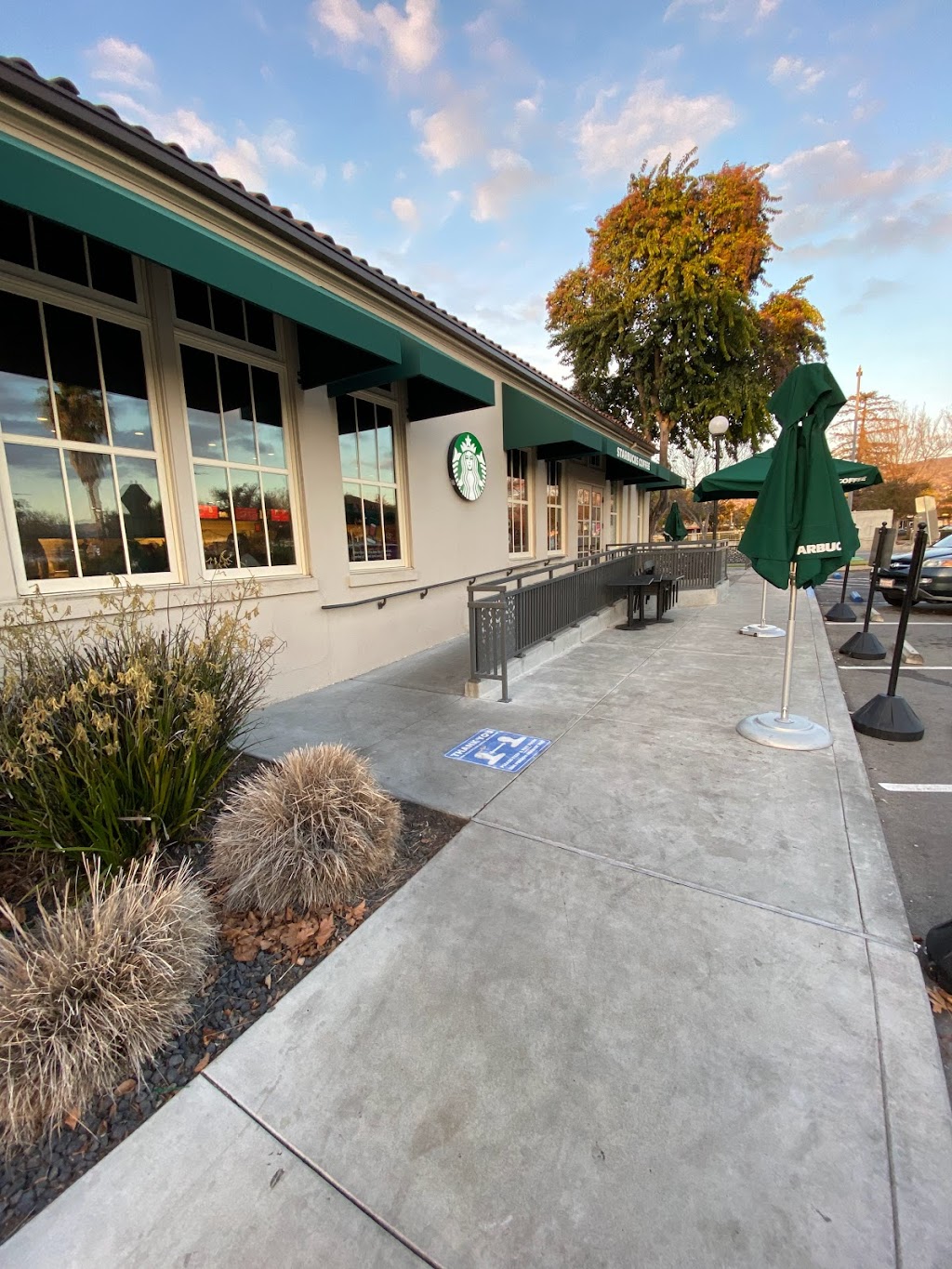 Starbucks | 1155 N Capitol Ave, San Jose, CA 95132, USA | Phone: (408) 890-8313