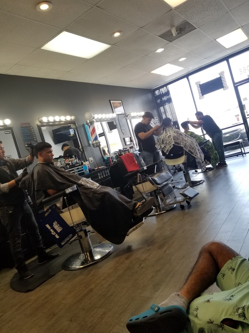 Xplicit Barbershop | 14068 Vanowen St, Van Nuys, CA 91405, USA | Phone: (818) 285-8786