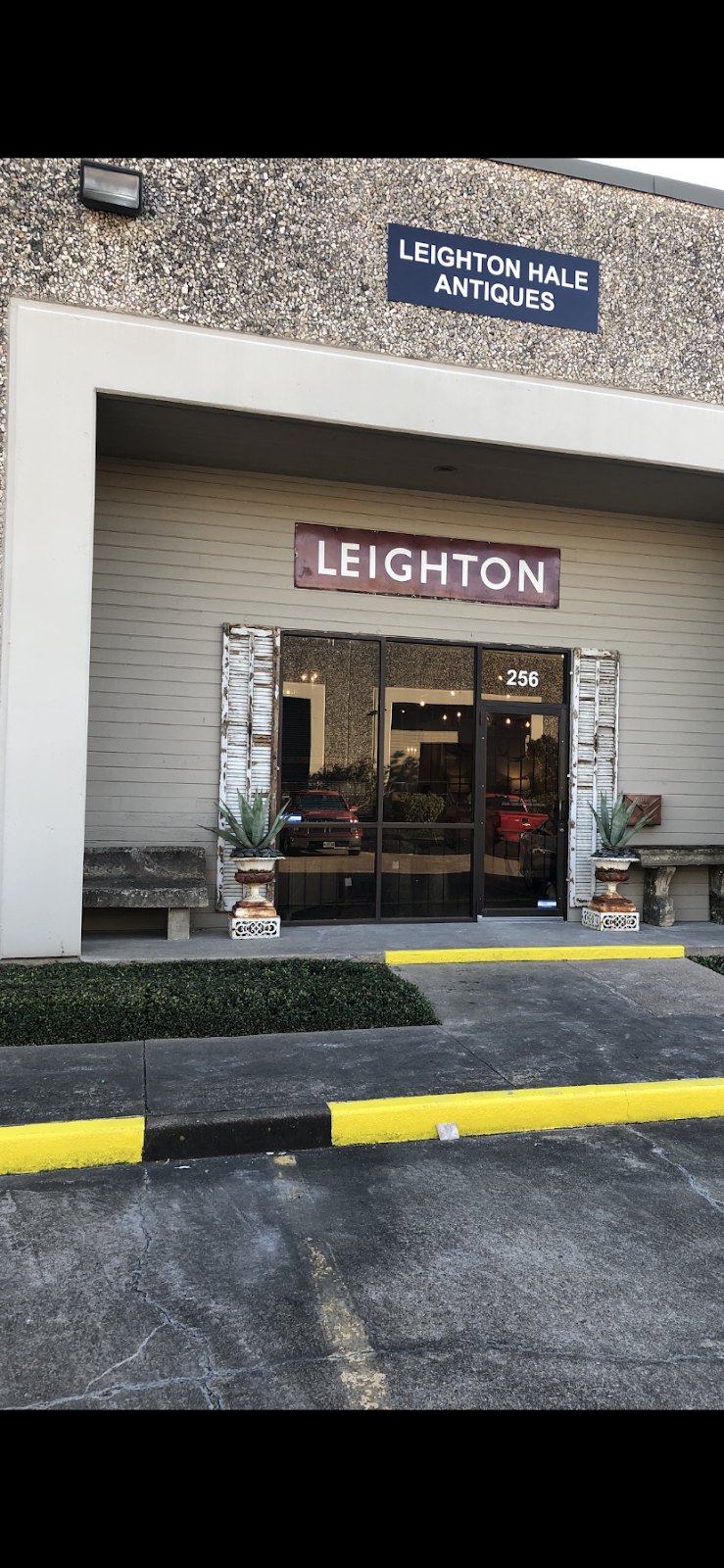 Leighton Hale Antiques | 551 N Shepherd Dr Suite. 256, Houston, TX 77007, USA | Phone: (713) 714-8346