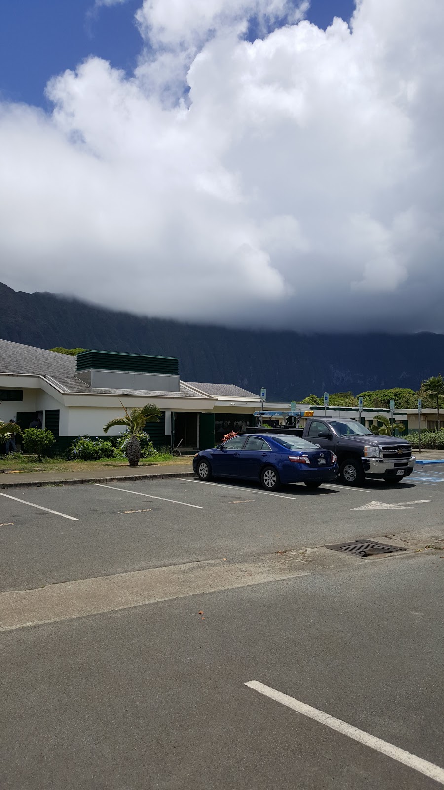 Waimānalo Library | 41-1320 Kalanianaʻole Hwy, Waimānalo, HI 96795, USA | Phone: (808) 259-2610