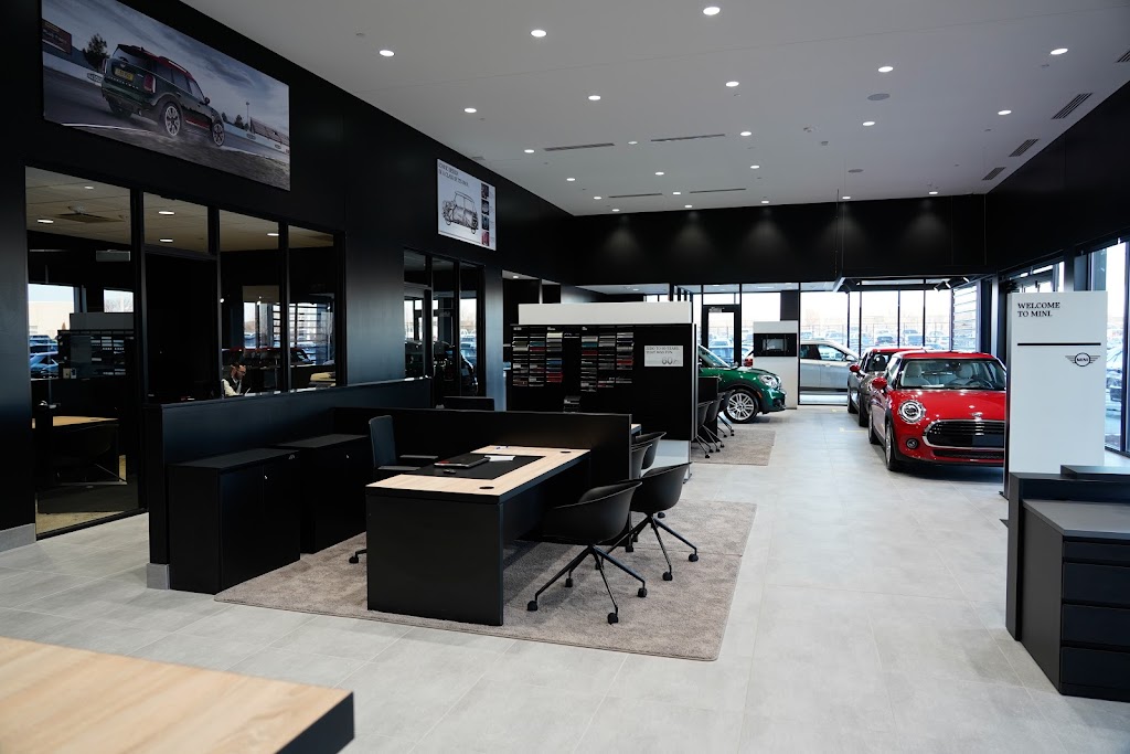 Land Rover Omaha | 14800 Branch St, Omaha, NE 68154, USA | Phone: (402) 393-9700