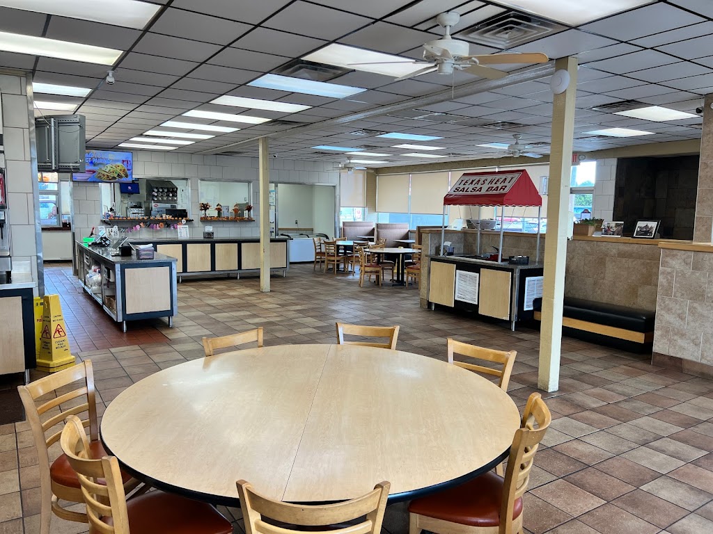 Dairy Queen | 523 N Alamo St, Refugio, TX 78377, USA | Phone: (361) 526-4614