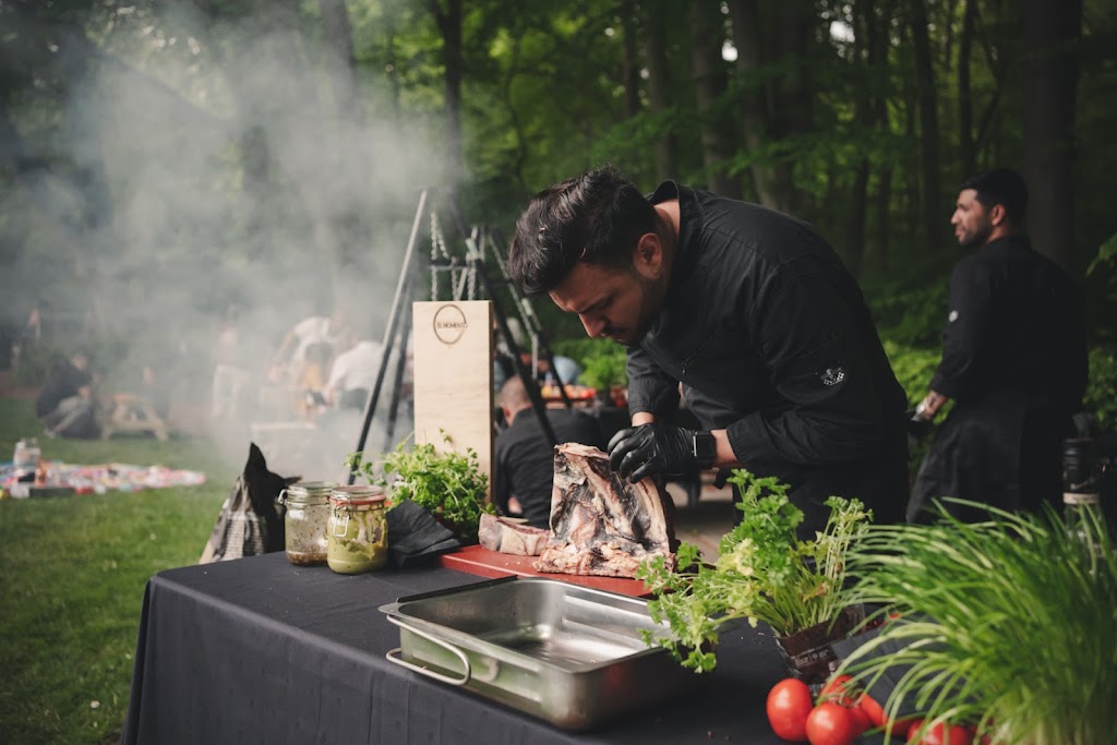 Bbq catering and paellas catering in Amsterdam El Momento | Barbara Strozzilaan 201, 1083 HN Amsterdam, Netherlands | Phone: 06 28298727