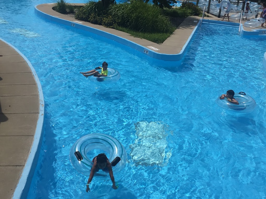 Hidden Creek Aquapark | 1220 Fredrickson Pl, Highland Park, IL 60035, USA | Phone: (847) 433-3170