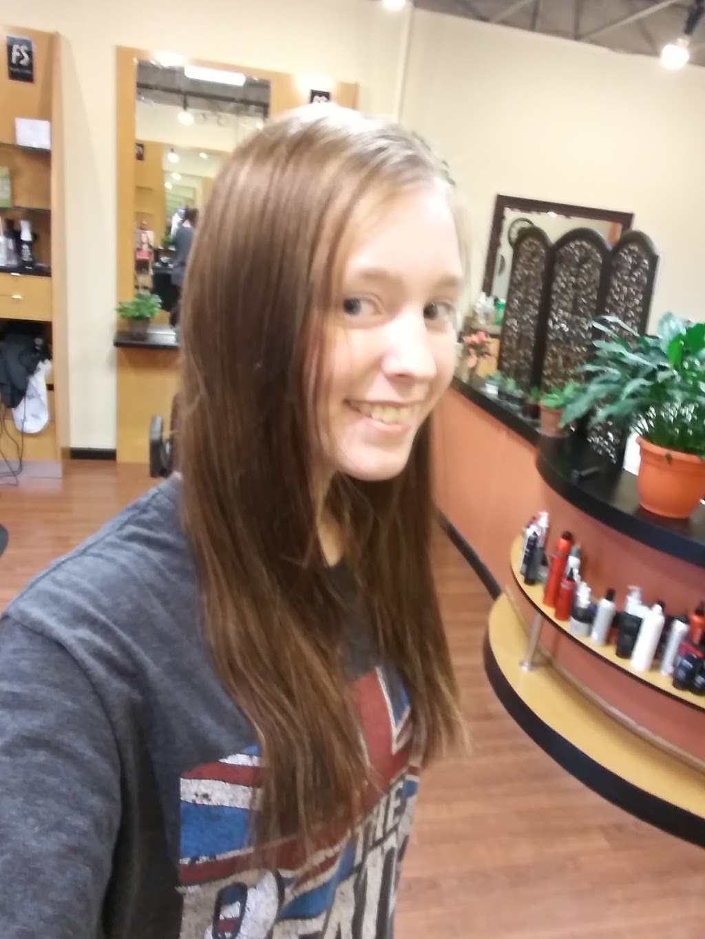Fantastic Sams Cut & Color | 33000 W Seven Mile Rd, Livonia, MI 48152, USA | Phone: (248) 426-8588