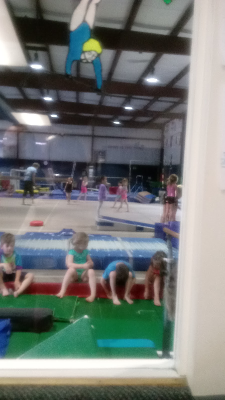 Richmond Gymnastic Training | 1175 Industrial Pkwy, Richmond, IN 47374, USA | Phone: (765) 935-5255