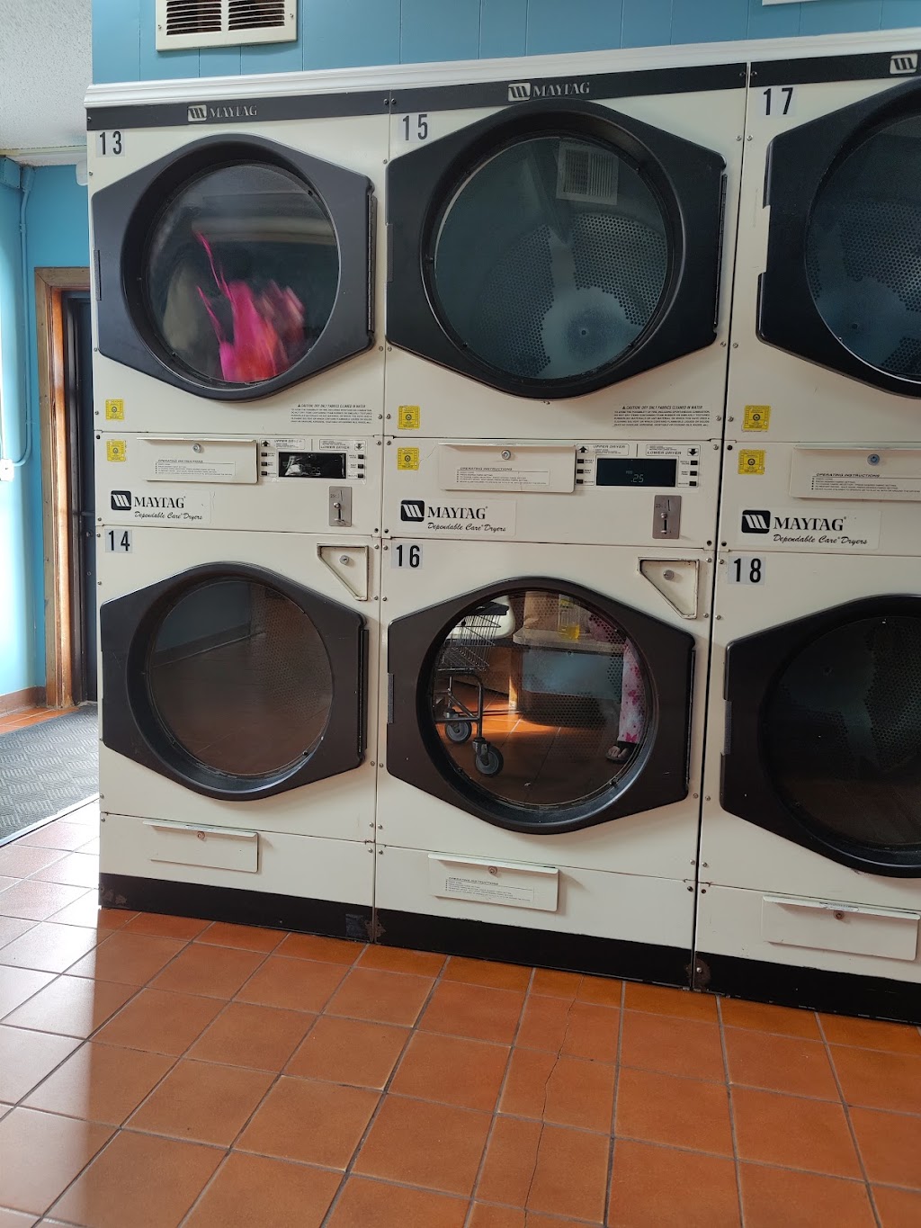 University Laundromat | 1148 Western Ave, Albany, NY 12203, USA | Phone: (518) 469-8706