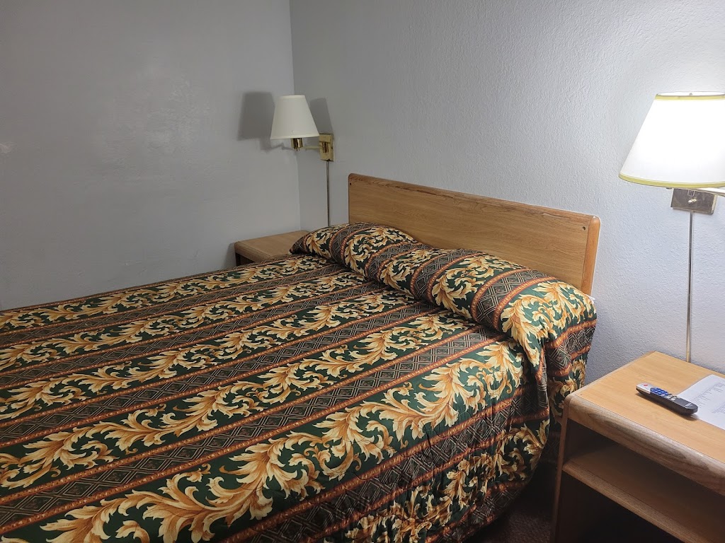 E-Z 8 Motel Phoenix | 1820 S 7th St, Phoenix, AZ 85034 | Phone: (602) 254-9787