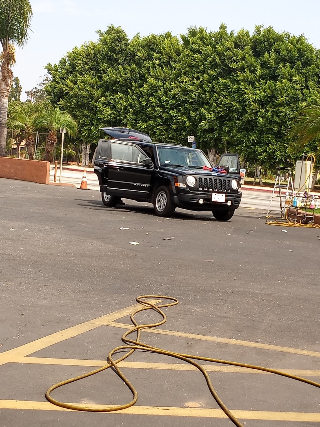 Clements Car Wash | 4247 E 3rd St, Los Angeles, CA 90063, USA | Phone: (323) 262-2717