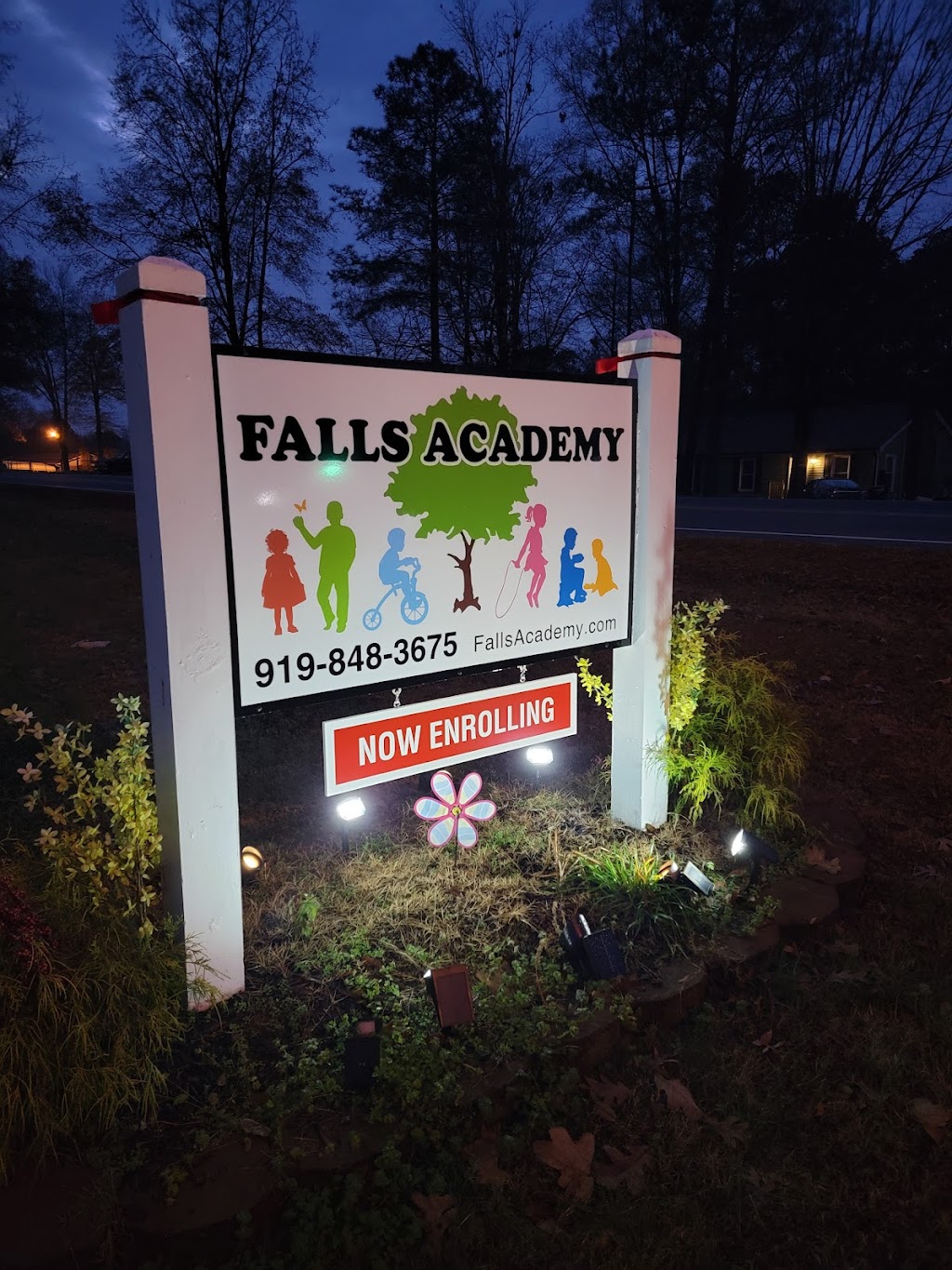 Falls Academy Day Care | 529 Bethlehem Rd, Knightdale, NC 27545, USA | Phone: (919) 848-3675