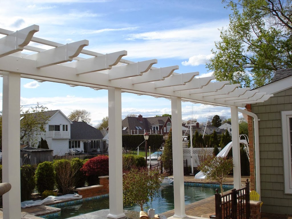 Carls Fence Co Inc | 4301 Hicksville Rd, Bethpage, NY 11714, USA | Phone: (516) 579-7110