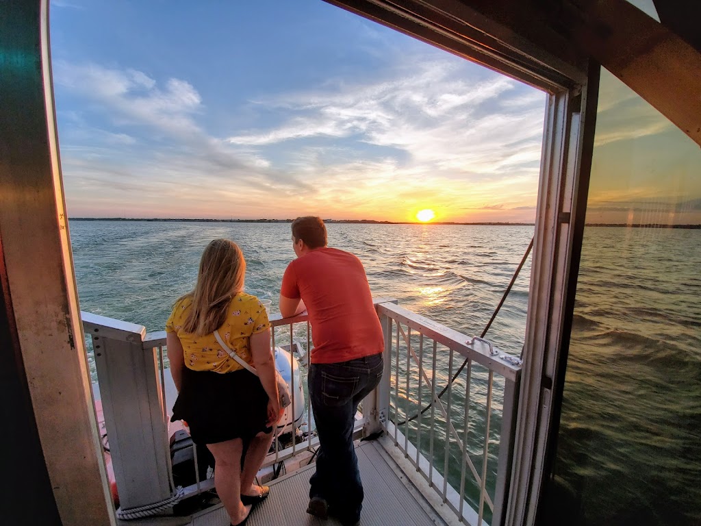 DFW Boat Ride | 2059 Summer Lee Drive DFW Boat Ride Boarding Dock, Harbor near Lighthouse and Hilton, Rockwall, TX 75032, USA | Phone: (214) 534-3797