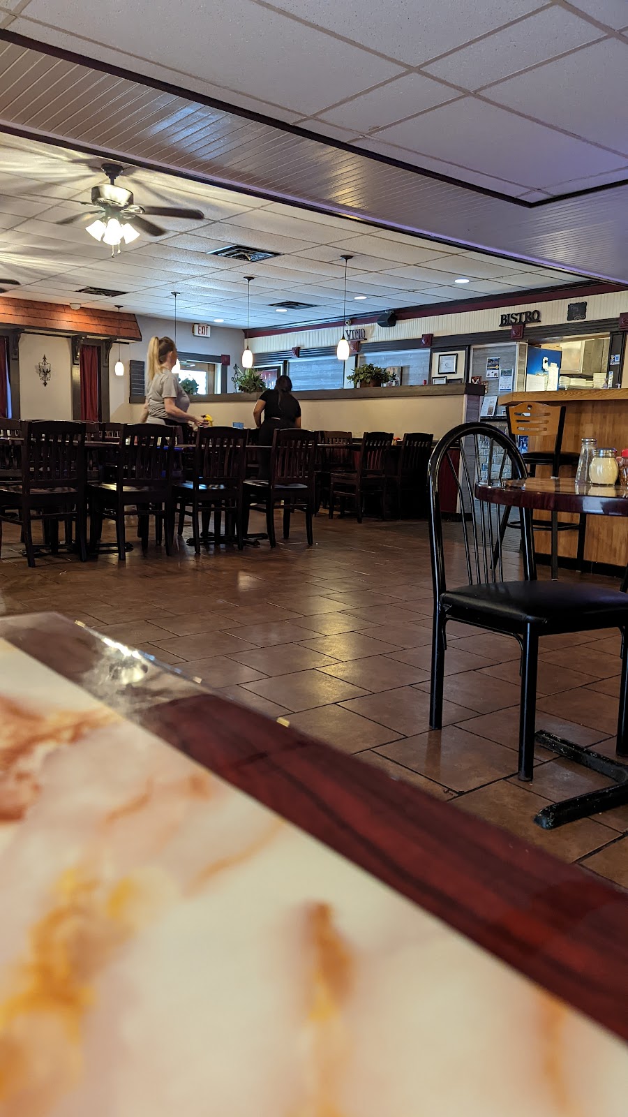 Giovannis Italian Restaurant | 806 N Main St, Cleburne, TX 76033 | Phone: (817) 645-2600