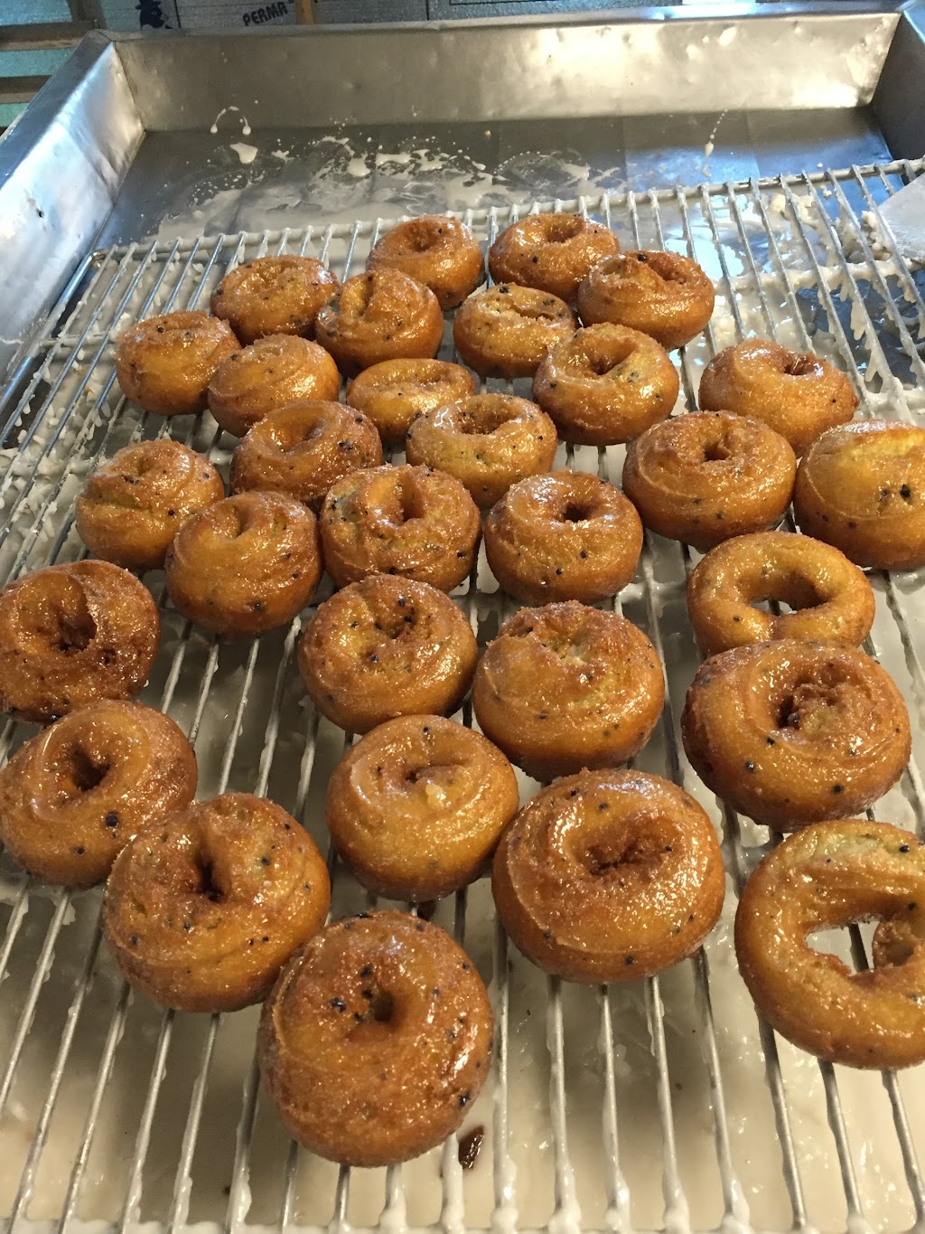 Best Donuts | 1085 Eagle Lake Dr #1, Lawrenceburg, KY 40342, USA | Phone: (502) 839-2006
