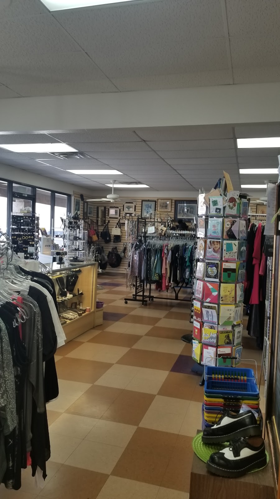 Sun Health Resale Boutique | 9843 W Bell Rd, Sun City, AZ 85351, USA | Phone: (623) 974-2000