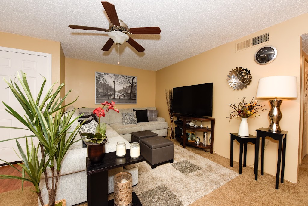 Westminster Chase Apartments | 6910 Interbay Blvd, Tampa, FL 33616 | Phone: (844) 356-1253