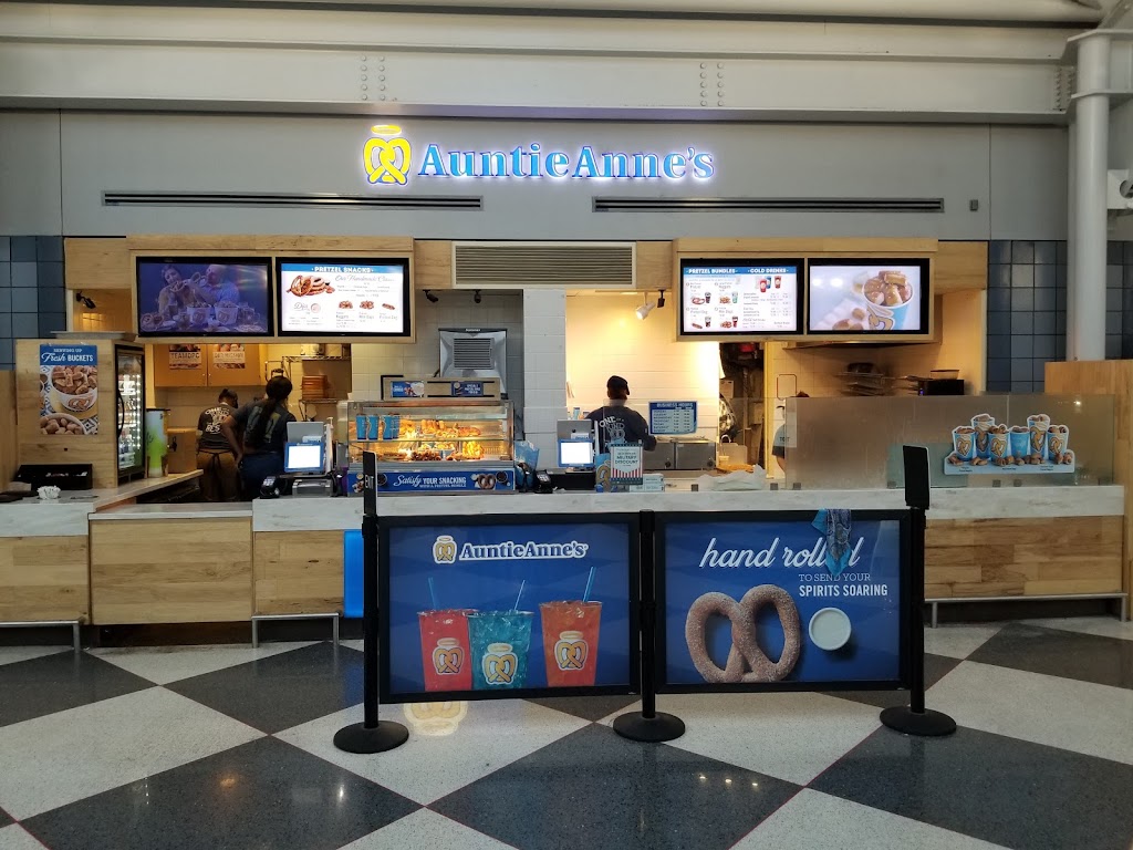 Auntie Annes | OHare International Airport Terminal 1, Concourse C, Gate C18, Chicago, IL 60666, USA | Phone: (877) 778-9588