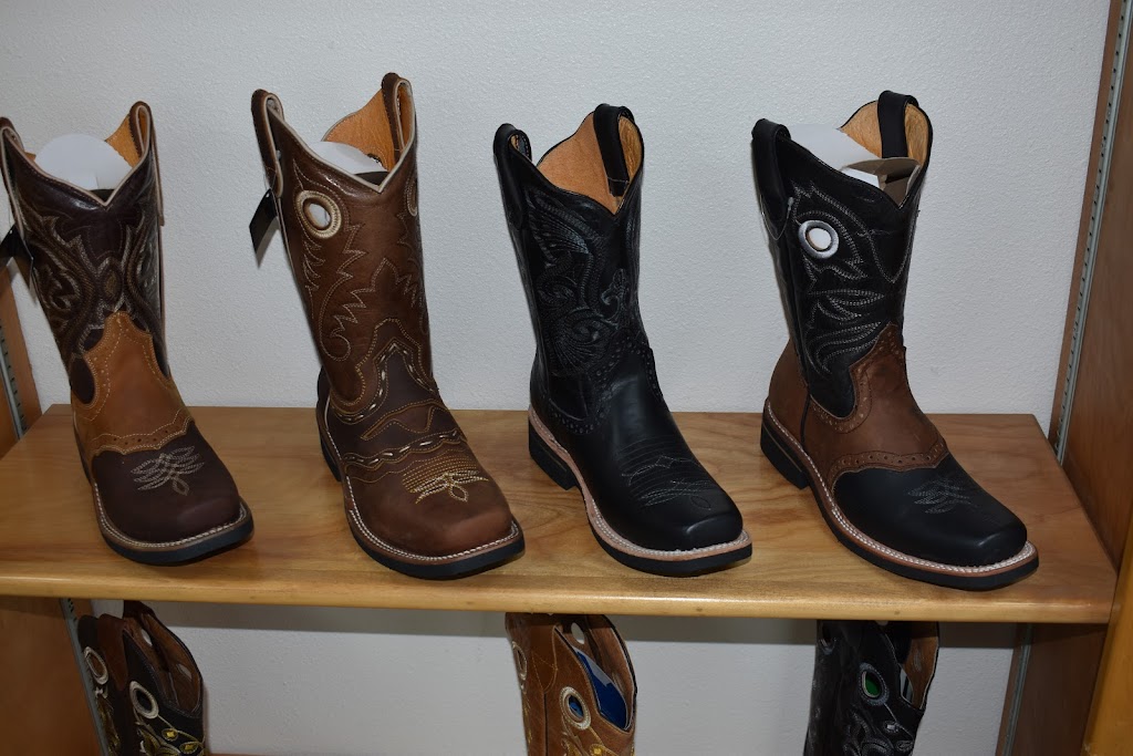 El Charro Boots | 17409 Valley Blvd Unit #40, Bloomington, CA 92316, USA | Phone: (951) 490-2329